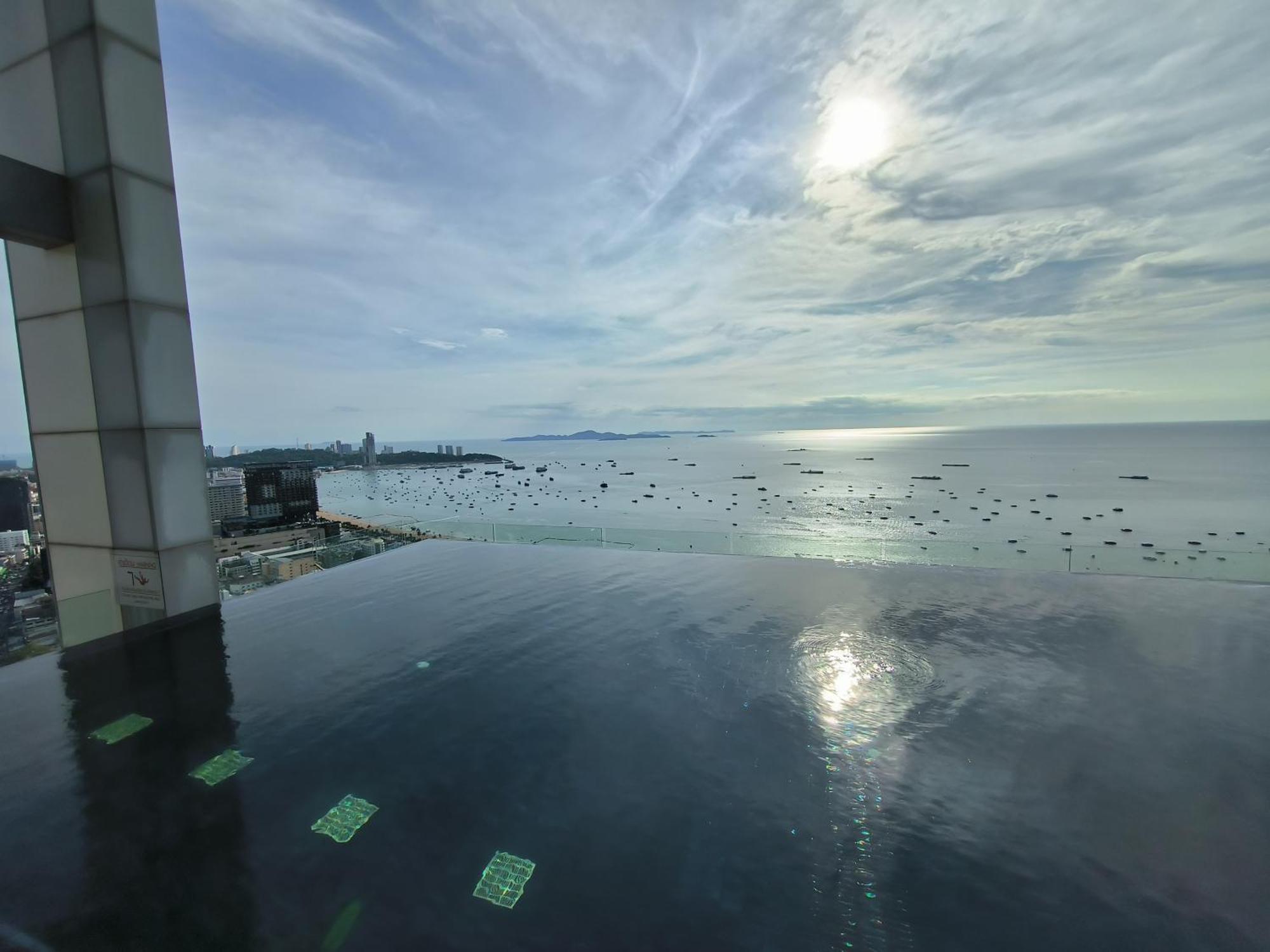 Centric Sea Pattaya B&B 외부 사진