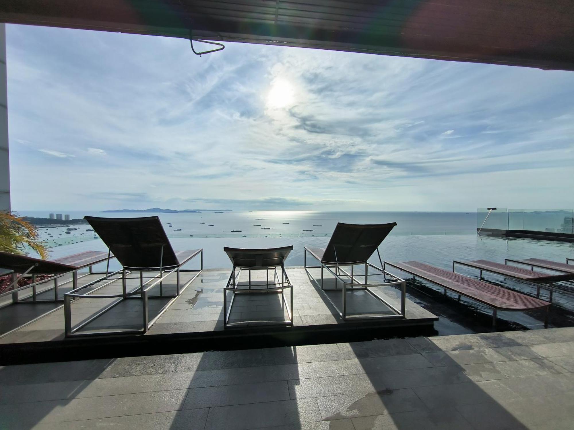 Centric Sea Pattaya B&B 외부 사진